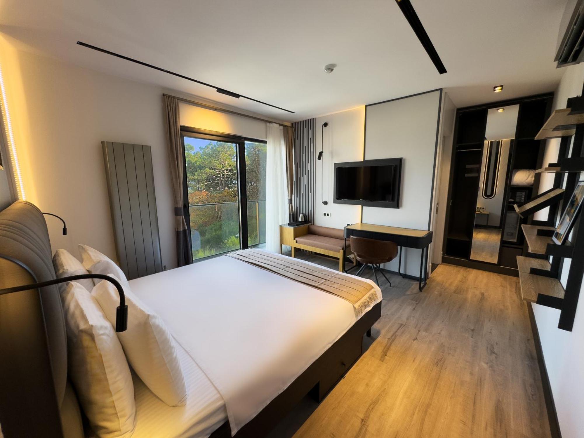 Hotel Business Airport *